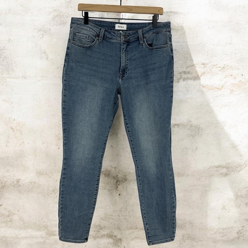 PISTOLA High-Rise Tapered Curvy Fit Stretch Jeans - Size 32 - Medium Wash - VGC